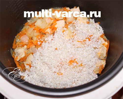 Курячий плов у мультиварці